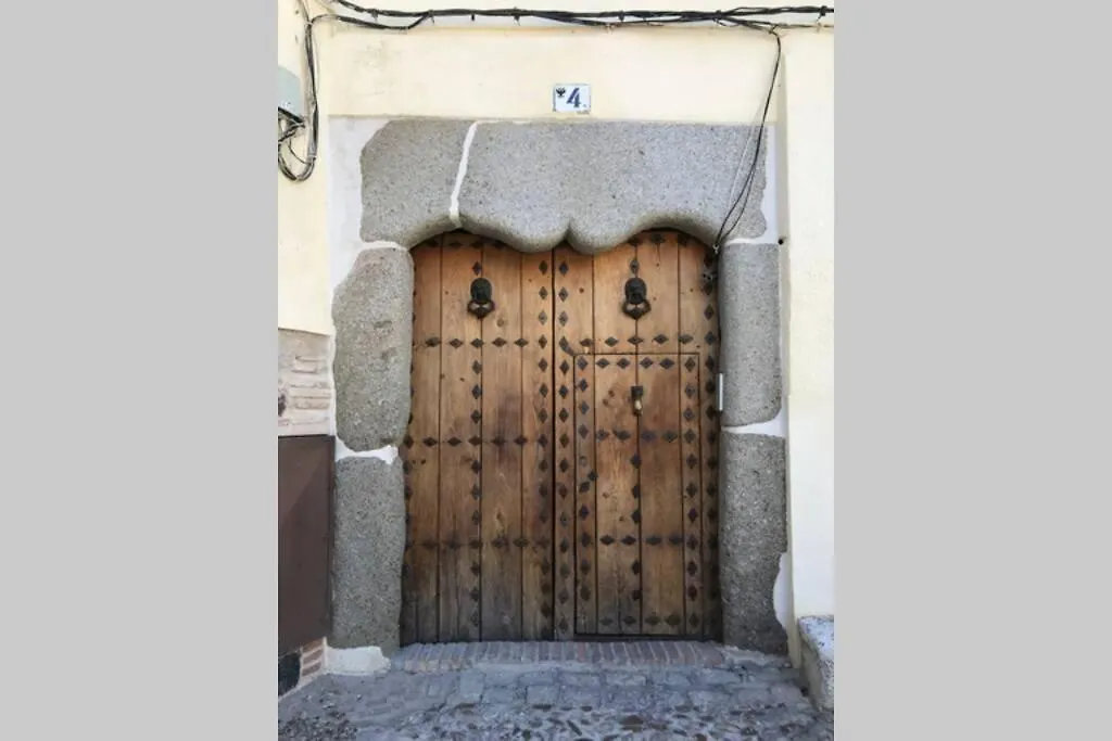 Luminoso estudio en casa toledana del siglo XV Apartamento Toledo