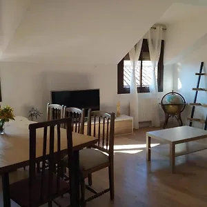  Apartamento Piso Amplio De 4 En El Centro De